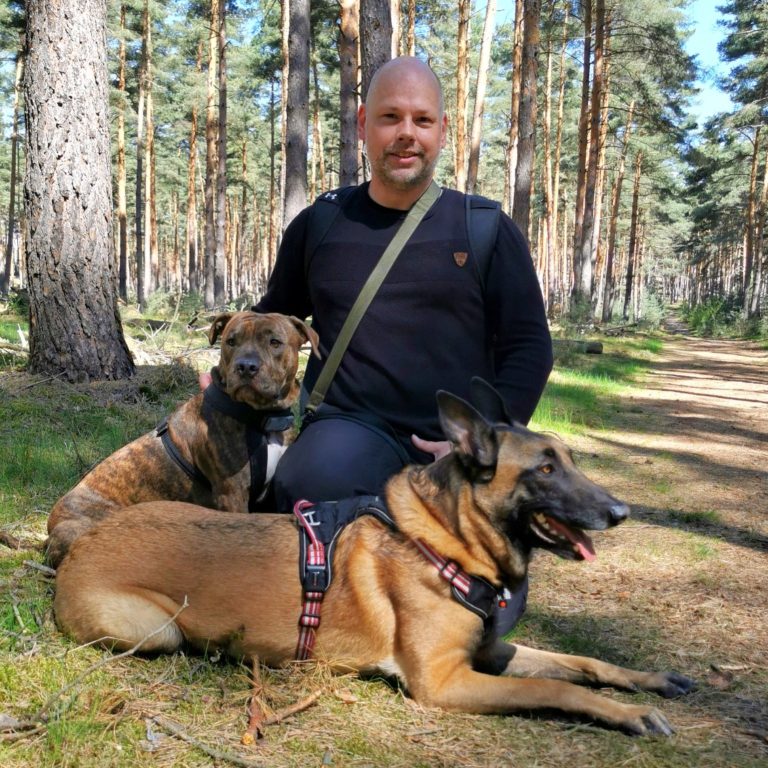 Sven mit Jack und Nougat Sven Mrosko mit Jack und Nougat